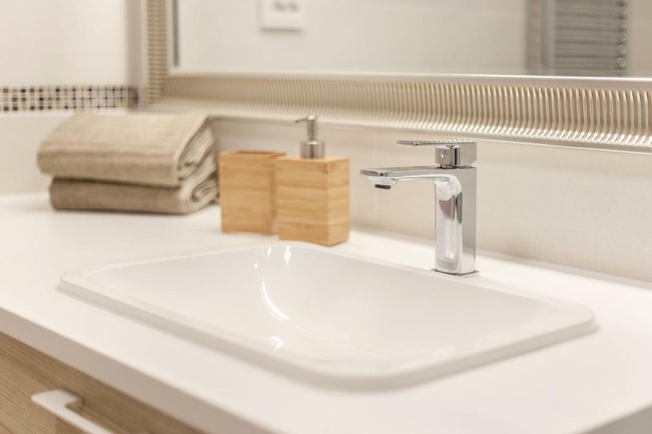 Luxury For Everyone - Hills Park Lux Apartments 1 Vilnius Luaran gambar